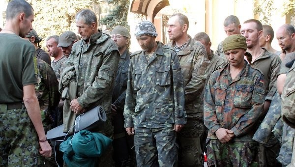 Ukraine : échange de prisonniers entre Kiev et l’opposition - ảnh 1